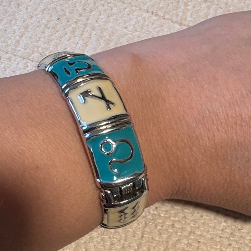 Vintage Astrological Enamel zodaic bracelet made in korea. In EUC